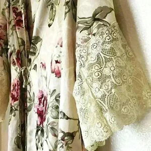 Vintage Valentino Intimo floral Kimono